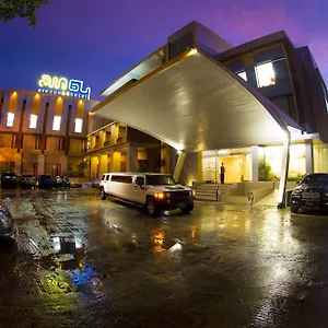 Hotel Avenue 64